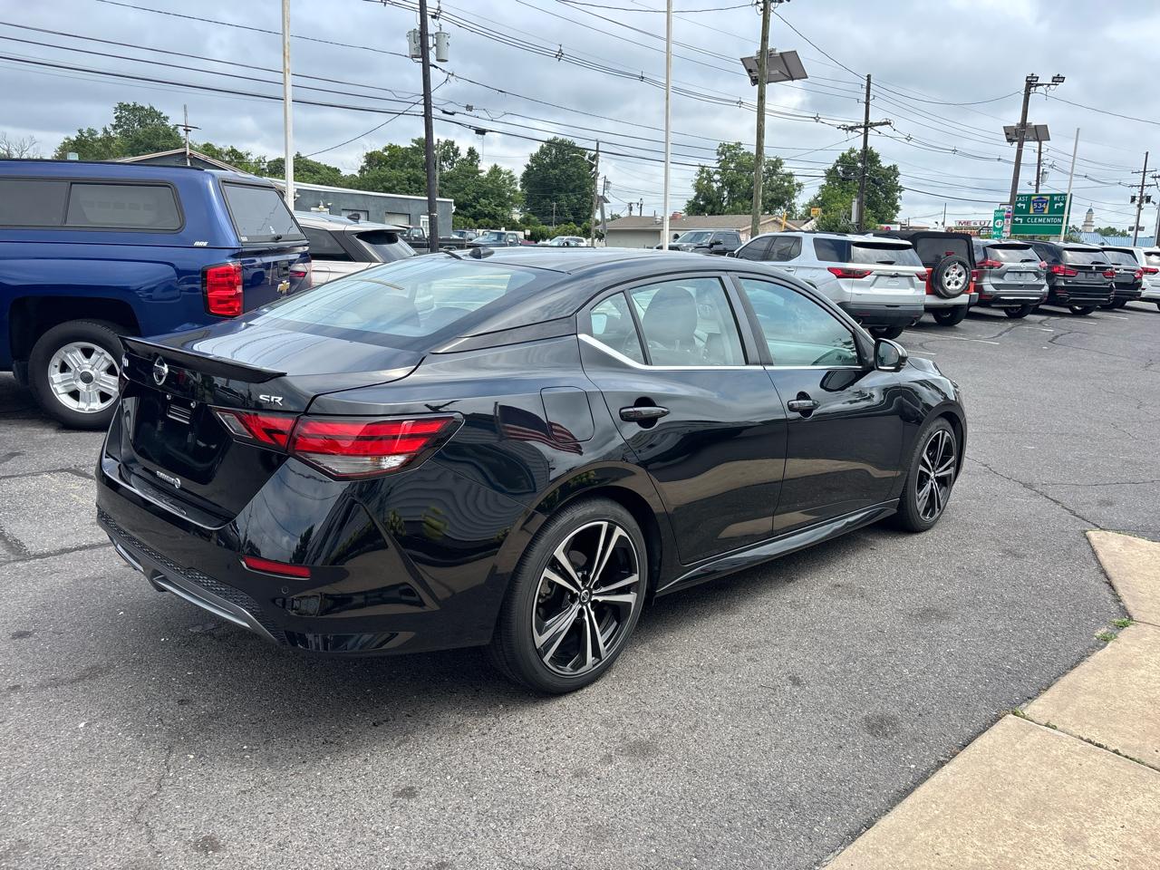 Nissan Sentra SR CVT 2020