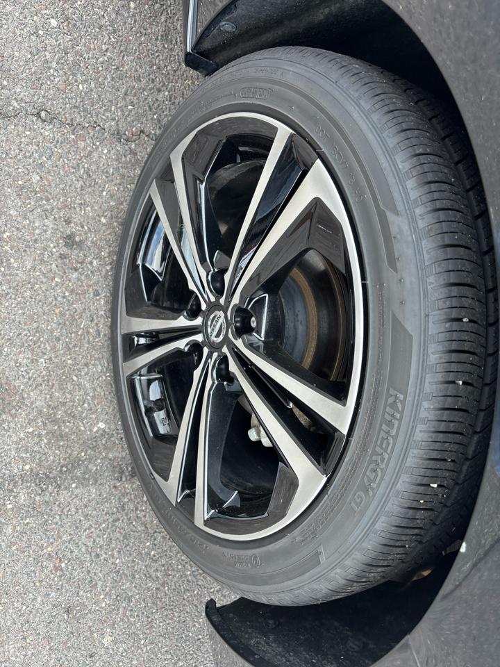 Nissan Sentra SR CVT 2020