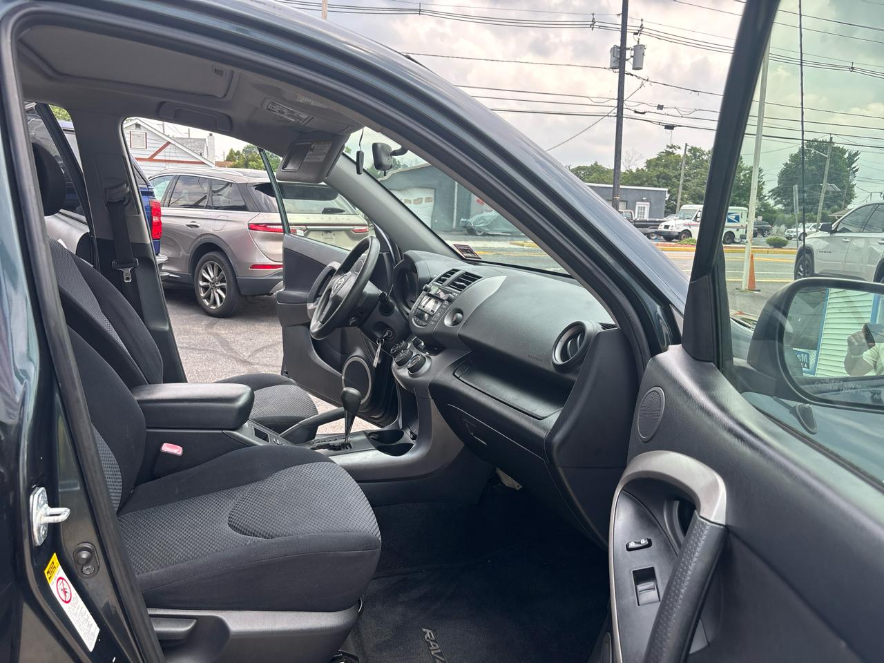 Toyota RAV4 4WD 4dr 4-cyl 4-Spd AT Sport (Natl) 2008