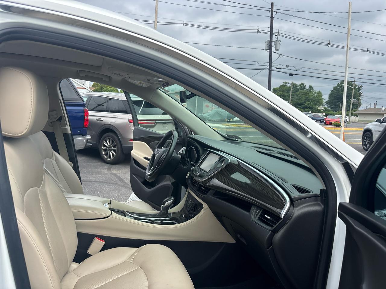 Buick Envision FWD 4dr Essence 2019