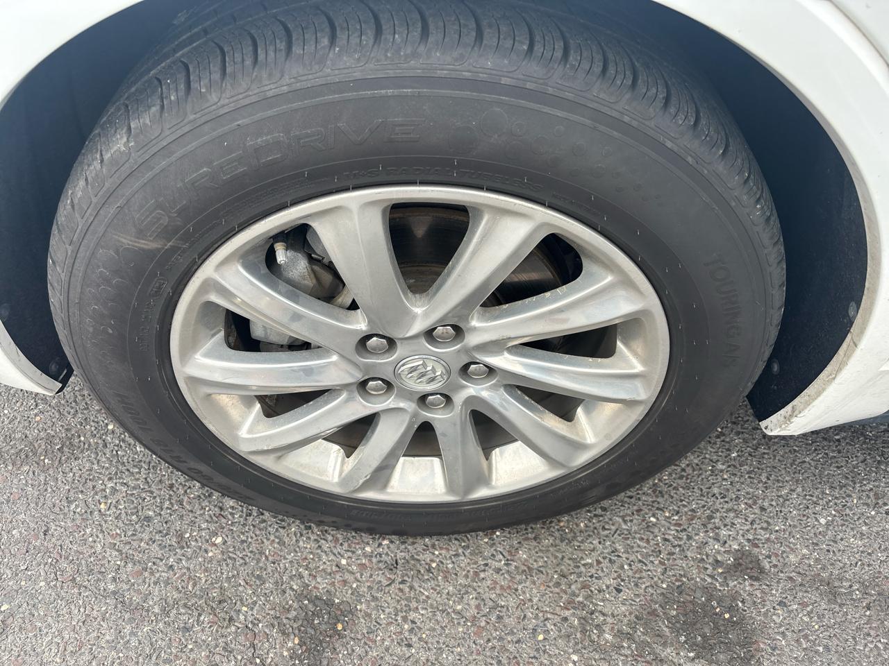 Buick Envision FWD 4dr Essence 2019