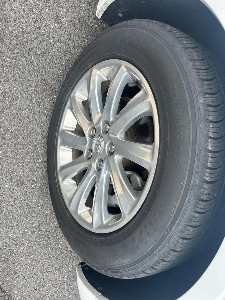 Buick Envision FWD 4dr Essence 2019