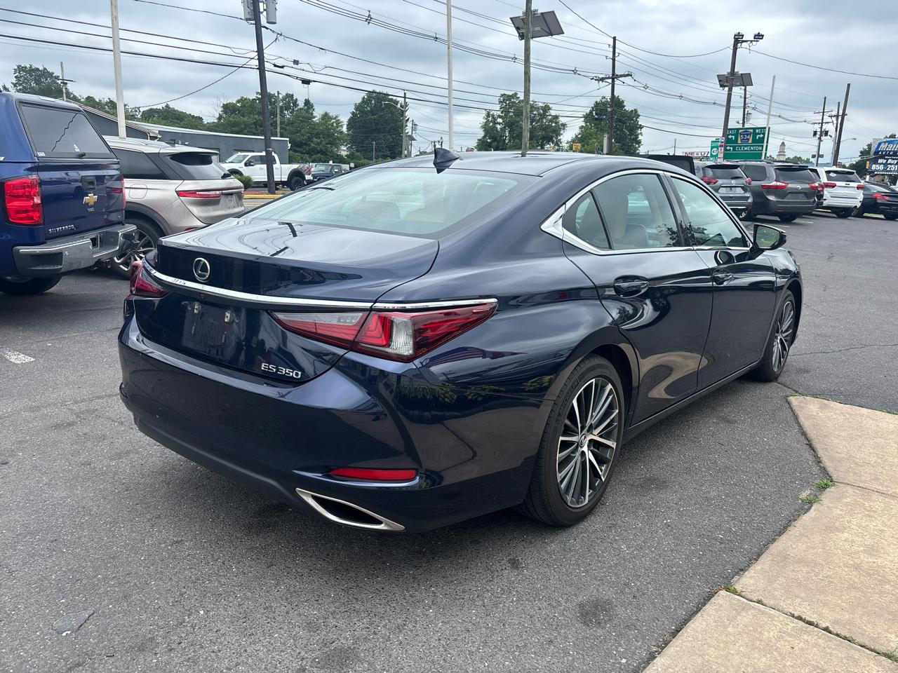 Lexus ES ES 350 FWD 2024