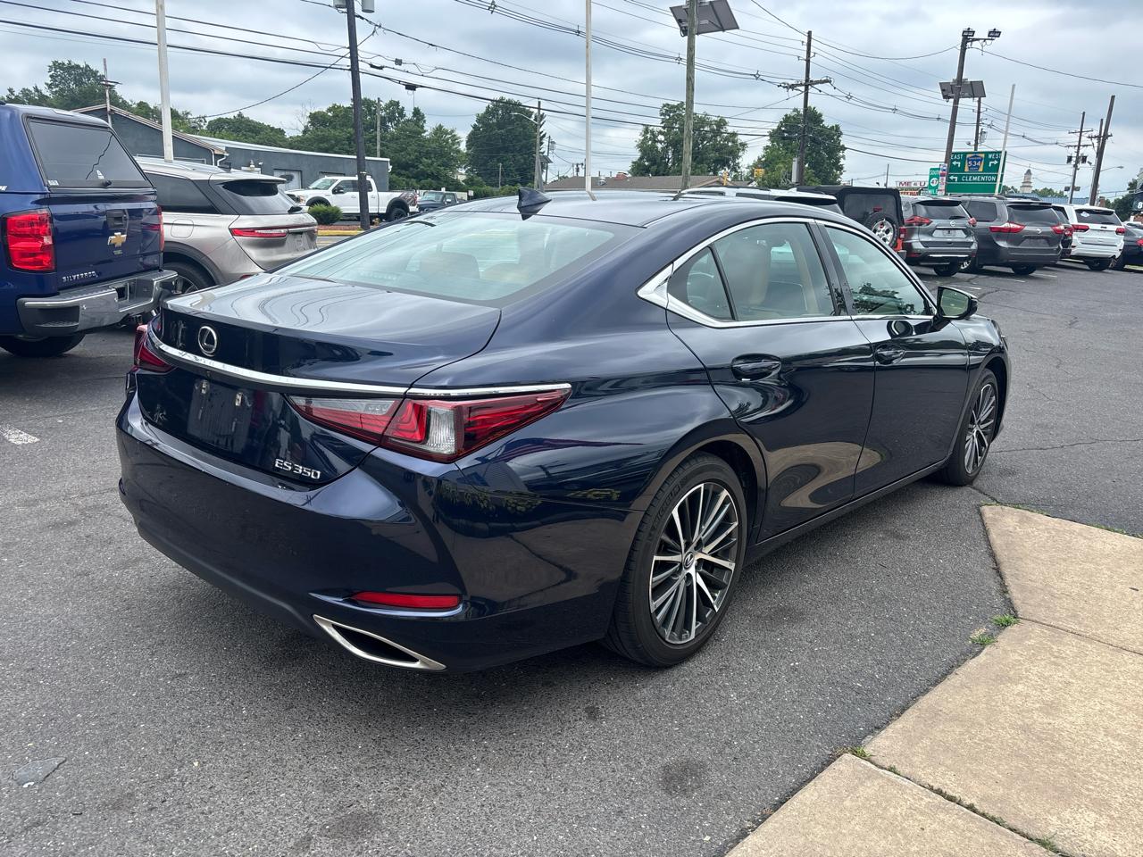 Lexus ES ES 350 FWD 2024