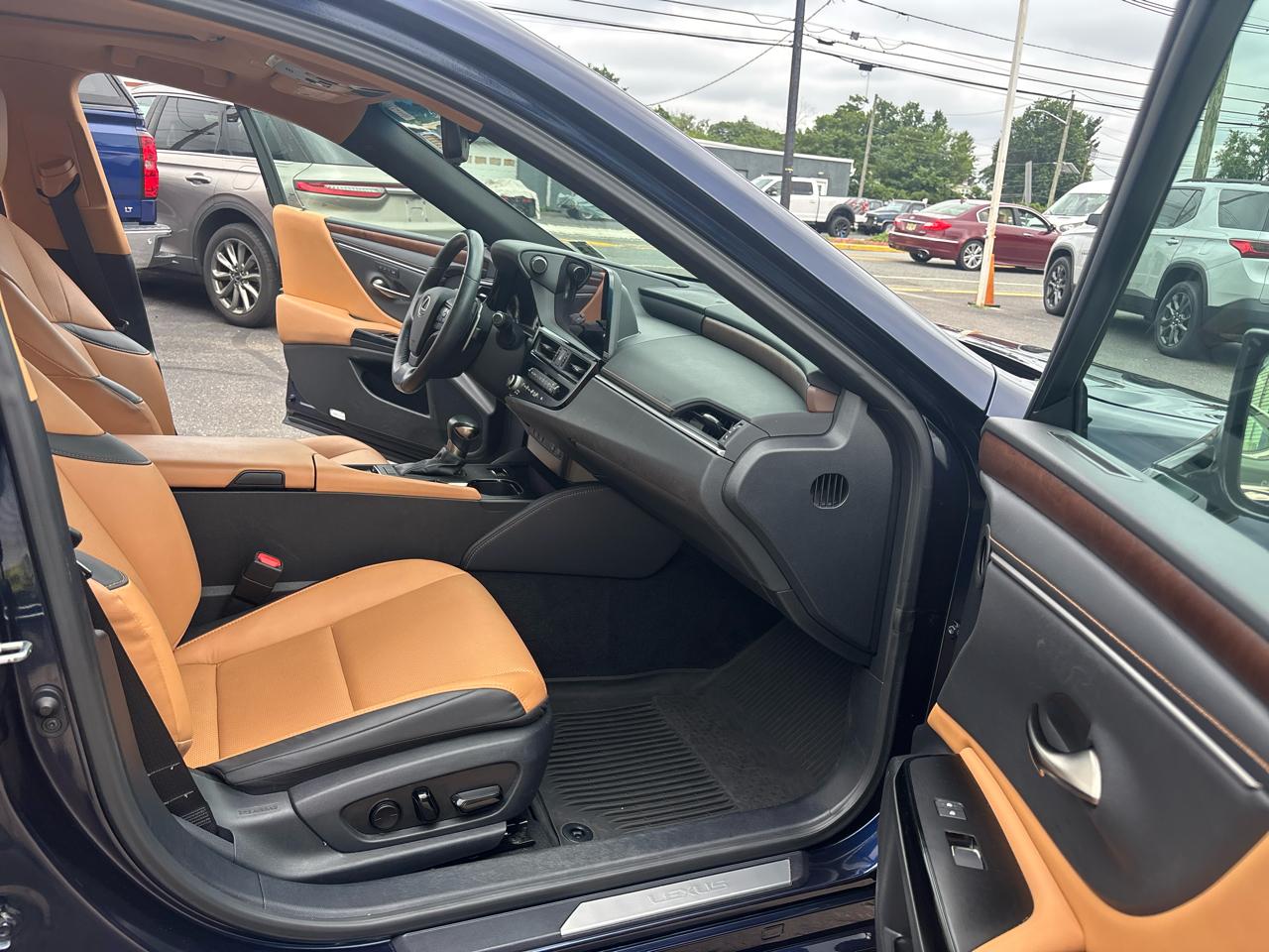 Lexus ES ES 350 FWD 2024