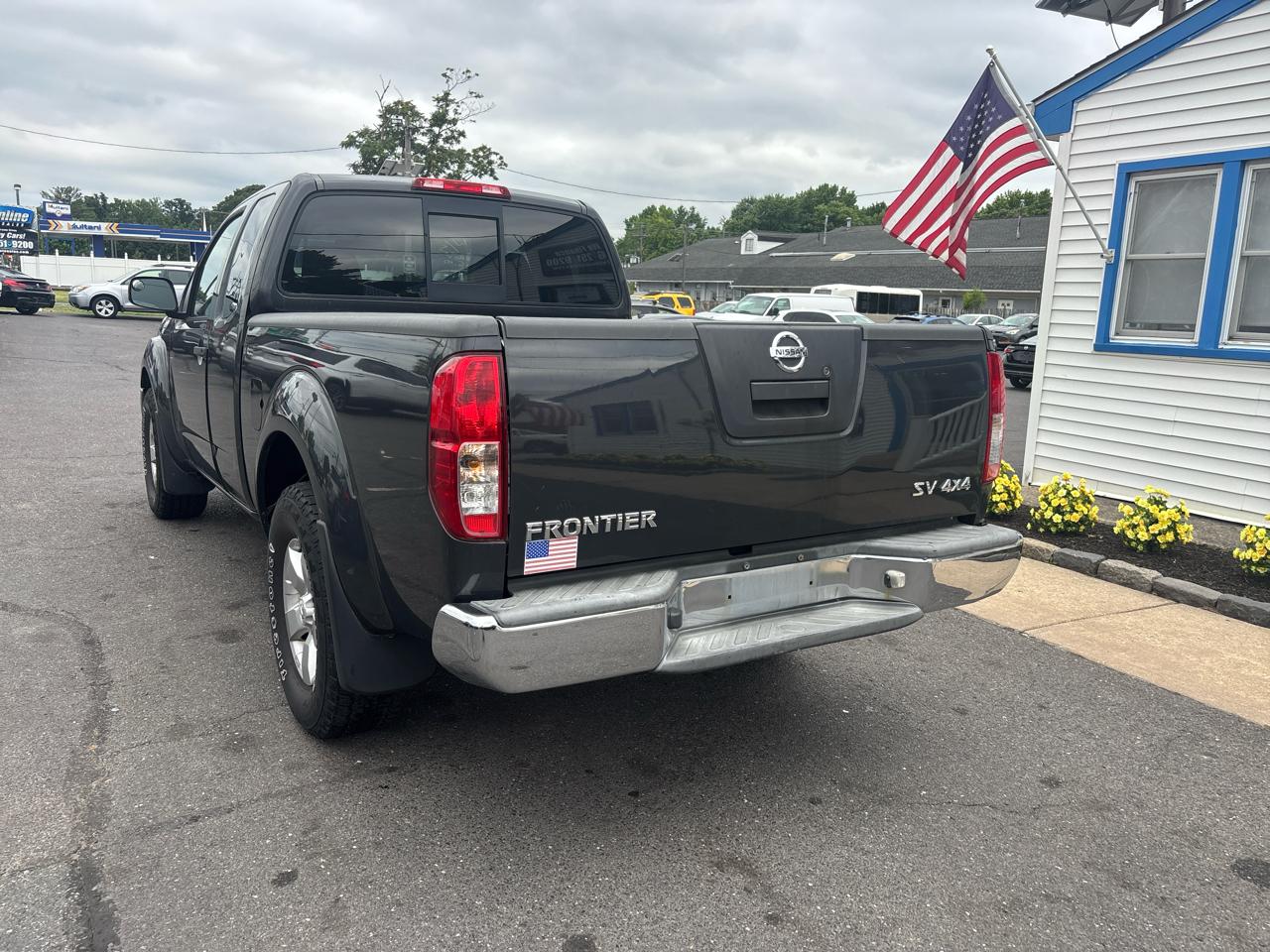 Nissan Frontier 4WD King Cab Auto SV 2011