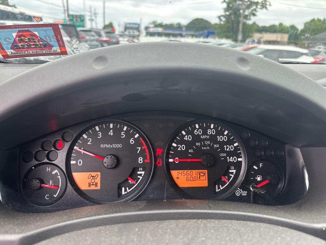 Nissan Frontier 4WD King Cab Auto SV 2011