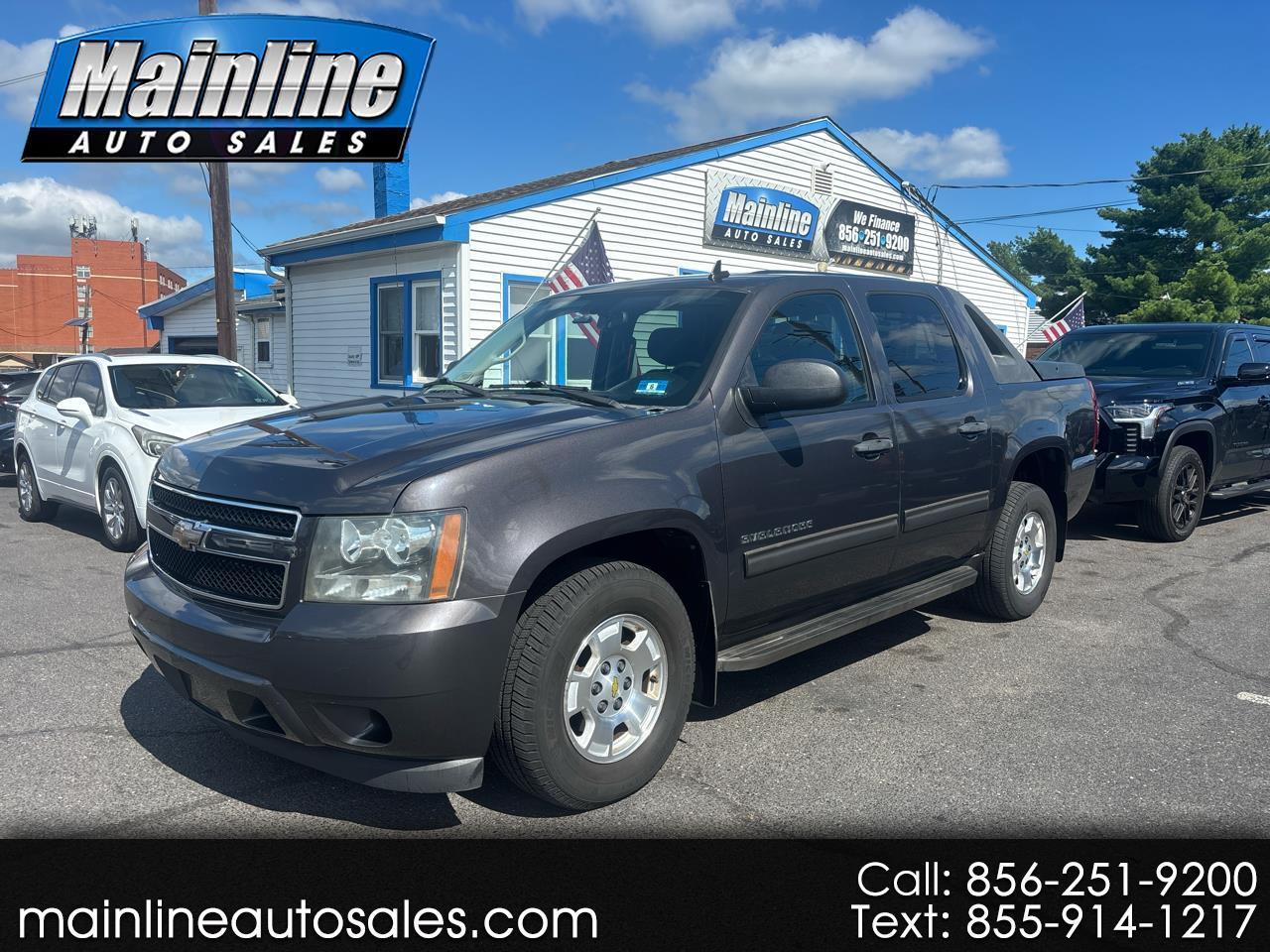 2010 Chevrolet Avalanche 2WD Crew Cab LS
