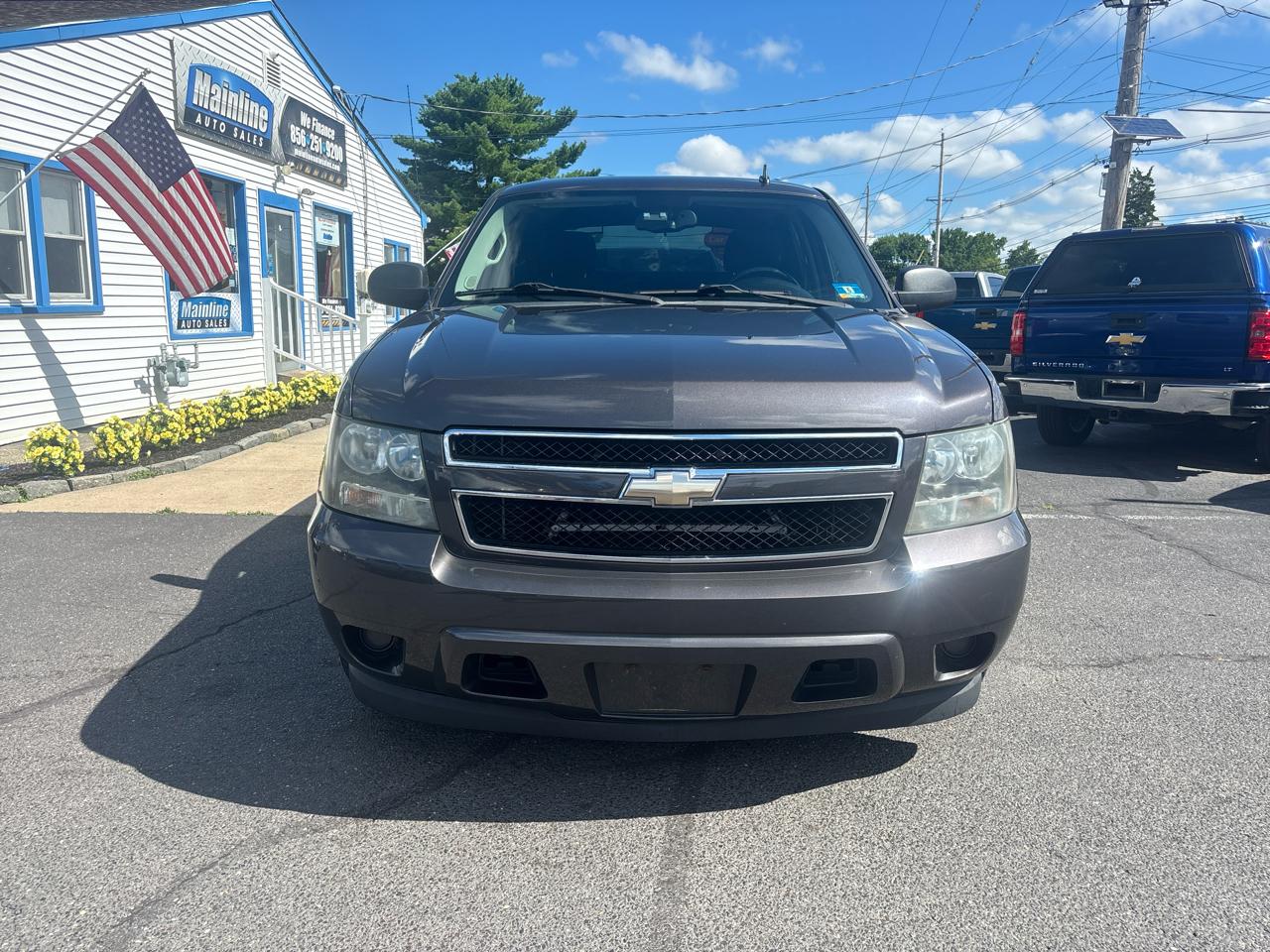 Chevrolet Avalanche 2WD Crew Cab LS 2010
