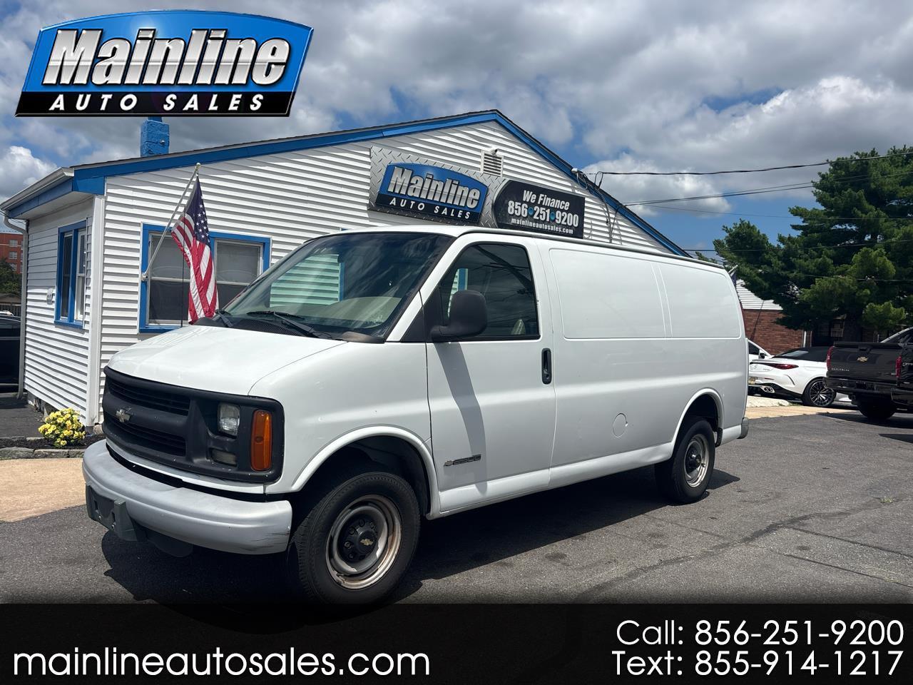 Chevrolet Express Cargo Van 2500 135" WB 2002