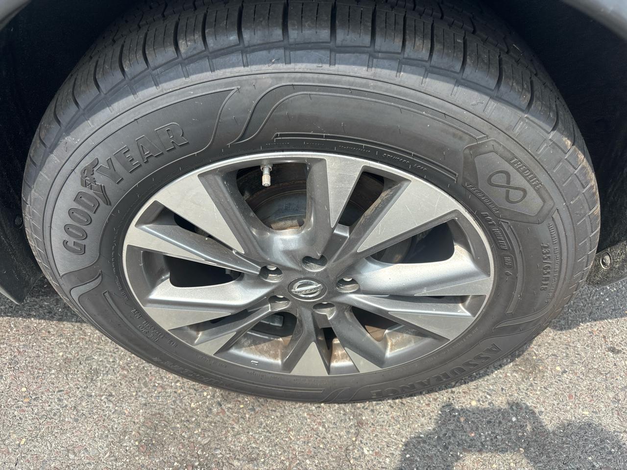 Nissan Murano FWD 4dr S 2015