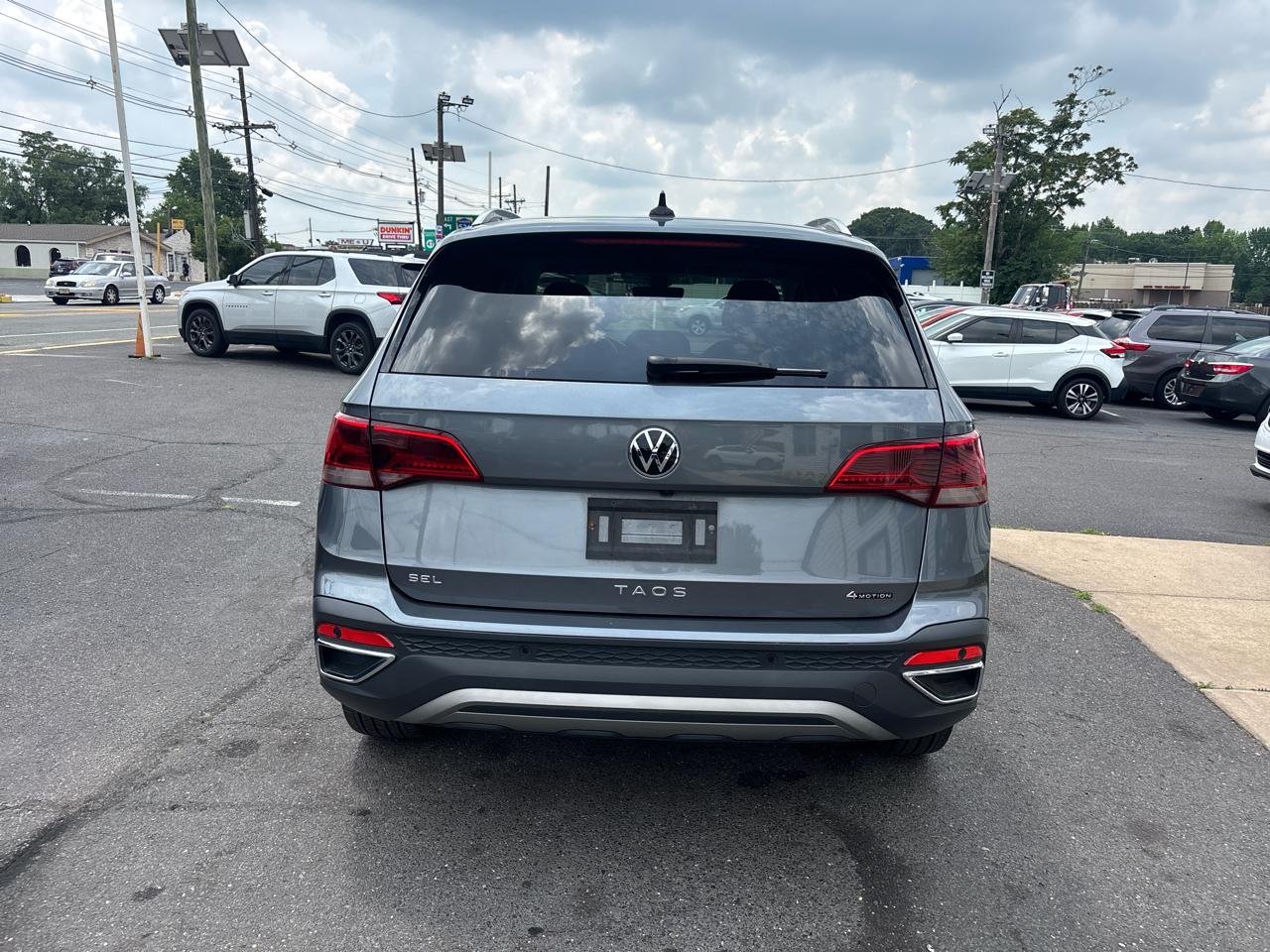 Volkswagen Taos SEL 4MOTION 2023