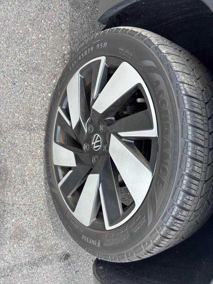 Volkswagen Taos SEL 4MOTION 2023