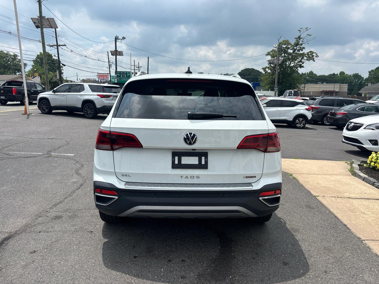 Volkswagen Taos SEL 4MOTION 2023