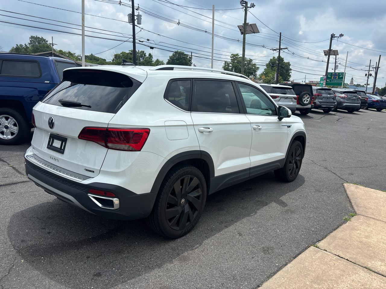 Volkswagen Taos SEL 4MOTION 2023