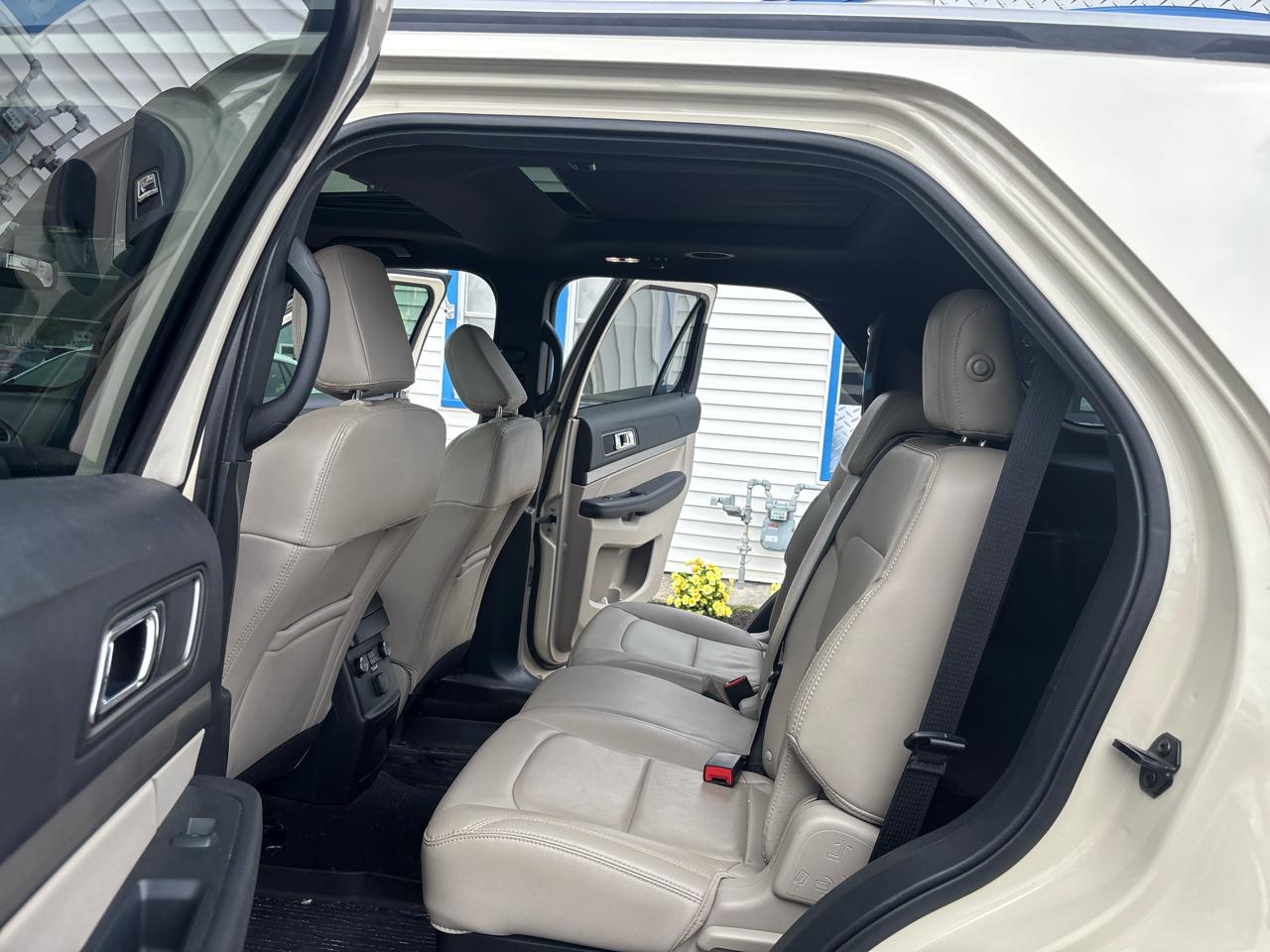 Ford Explorer 4dr Wagon XLT 2018