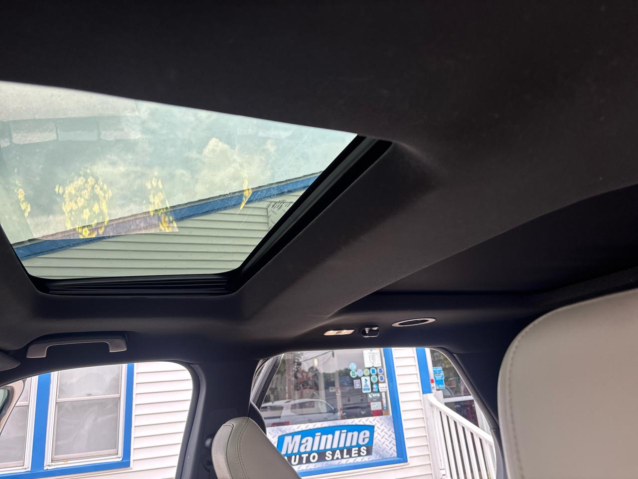 Ford Explorer 4dr Wagon XLT 2018