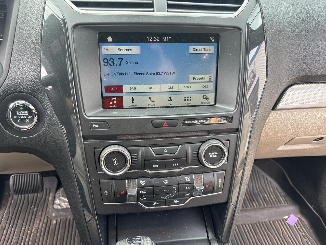 Ford Explorer 4dr Wagon XLT 2018