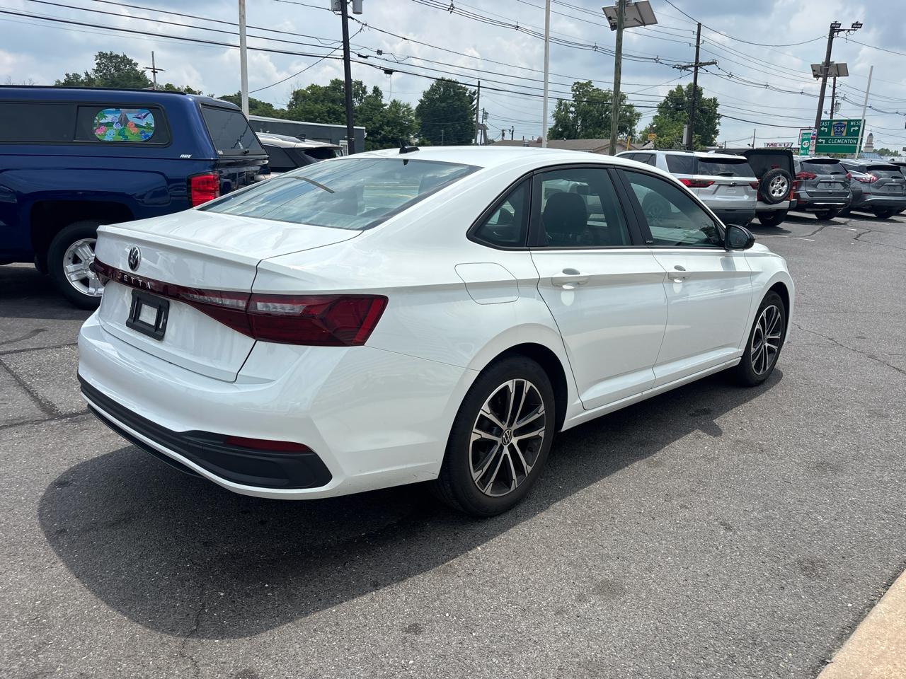 Volkswagen Jetta Sport Auto 2025