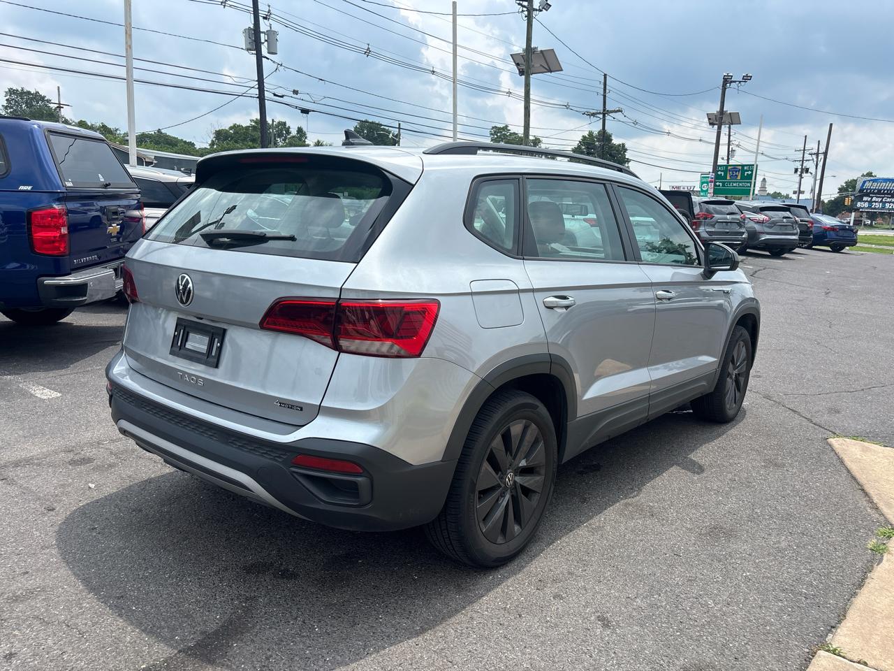 Volkswagen Taos S 4MOTION 2022