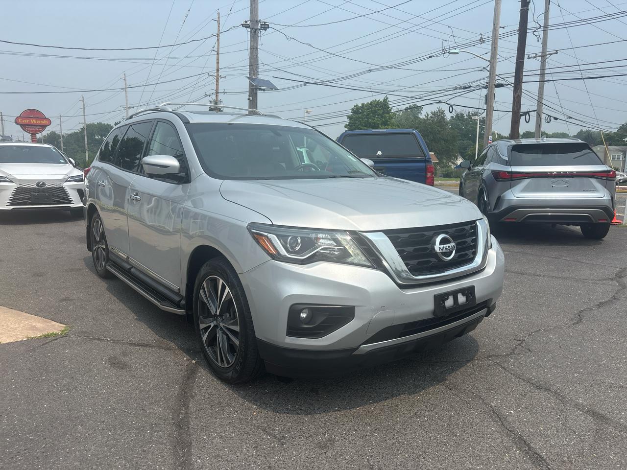 Nissan Pathfinder 4x4 Platinum 2017