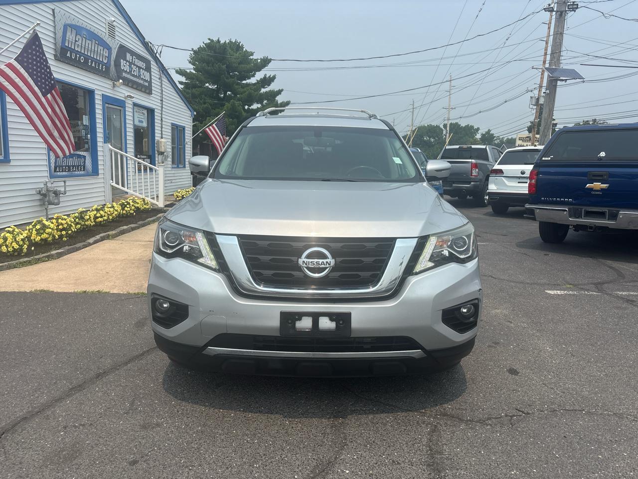 Nissan Pathfinder 4x4 Platinum 2017