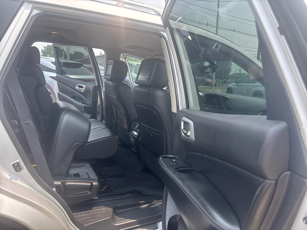 Nissan Pathfinder 4x4 Platinum 2017