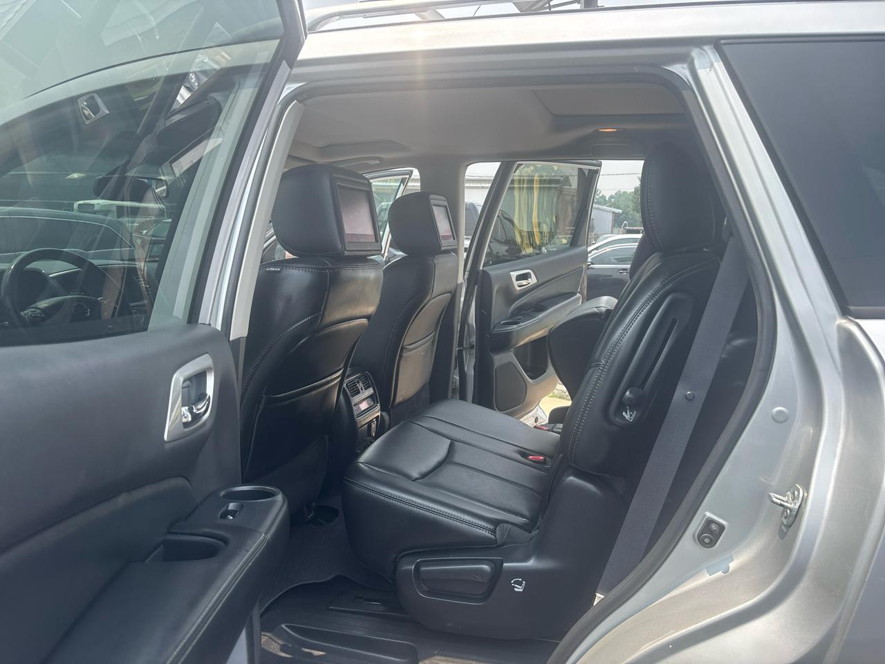 Nissan Pathfinder 4x4 Platinum 2017