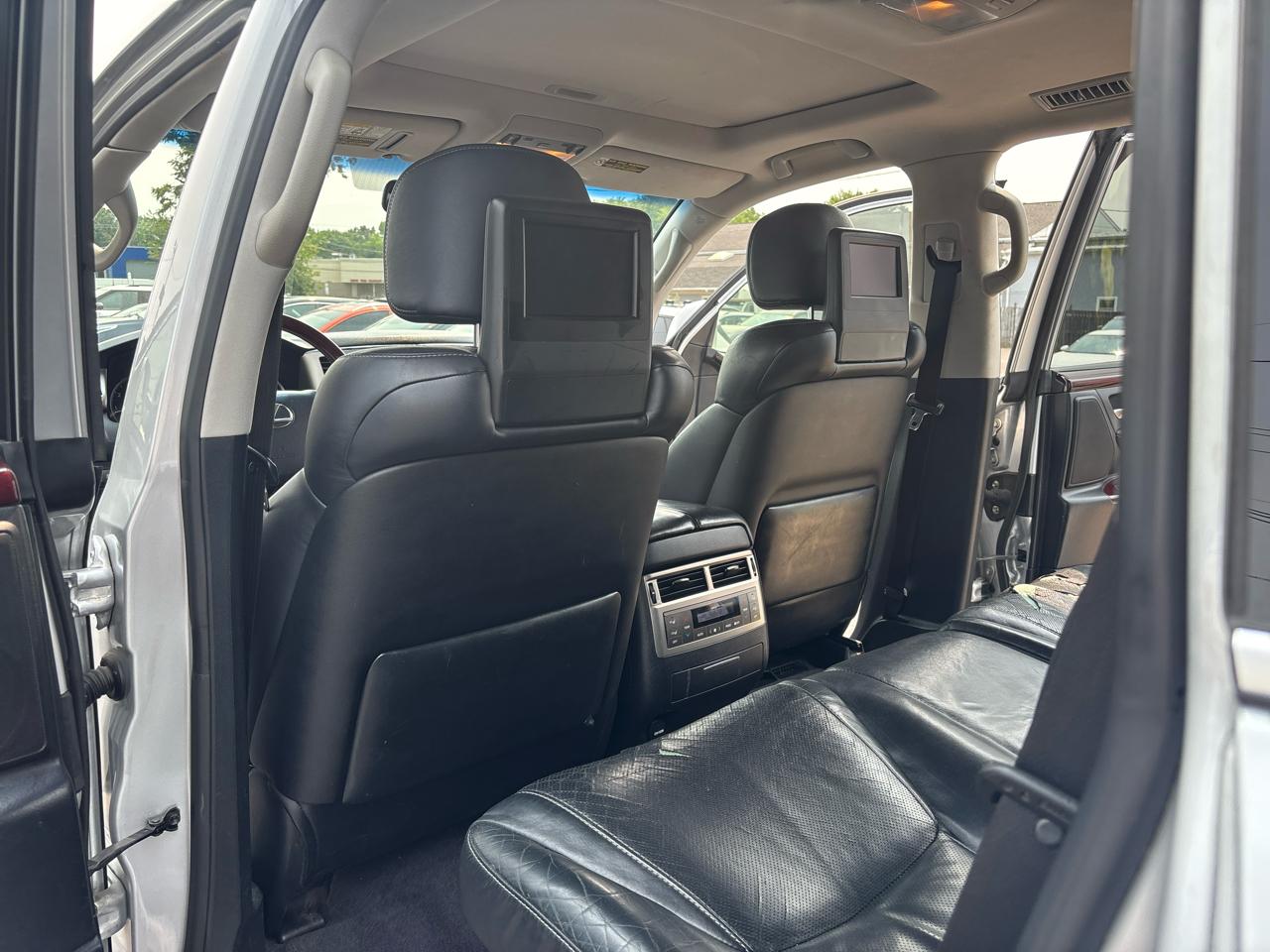 Lexus LX 570 4WD 4dr 2013