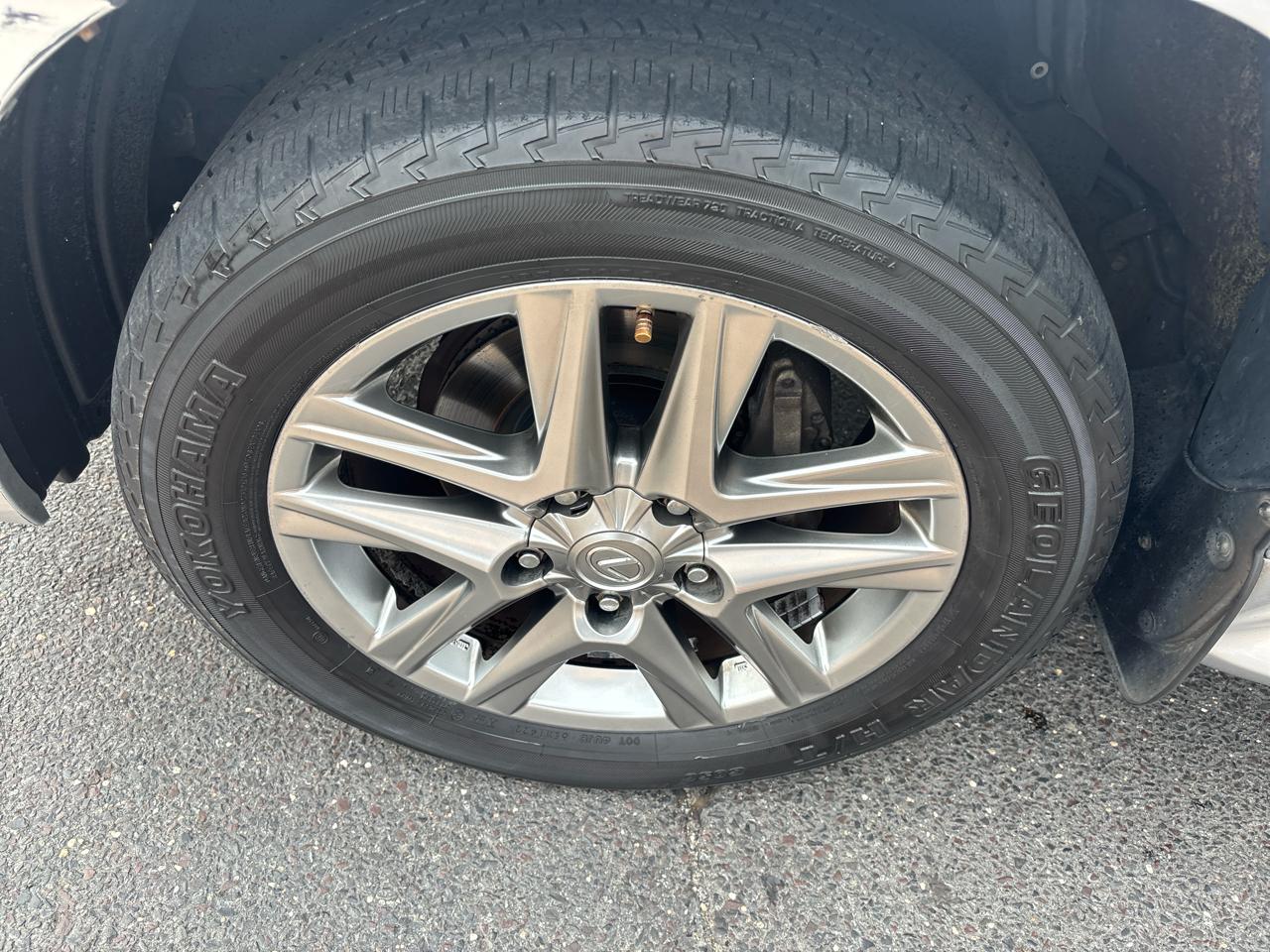 Lexus LX 570 4WD 4dr 2013
