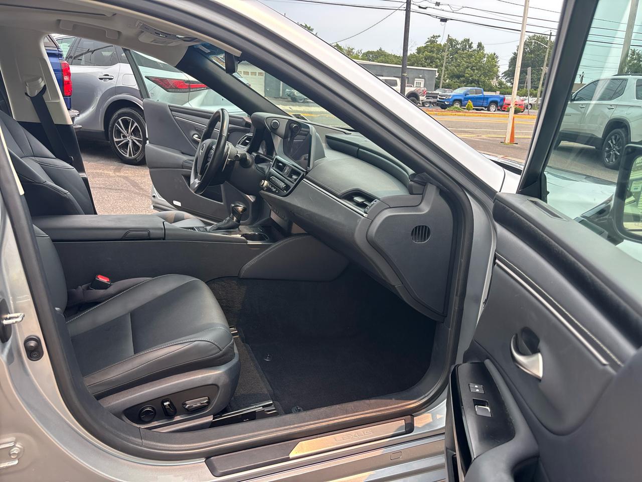 Lexus ES ES 350 FWD 2024