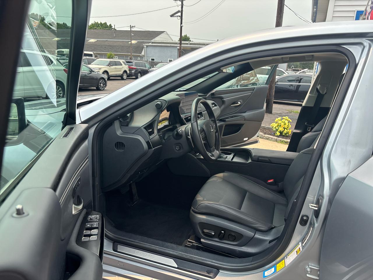 Lexus ES ES 350 FWD 2024