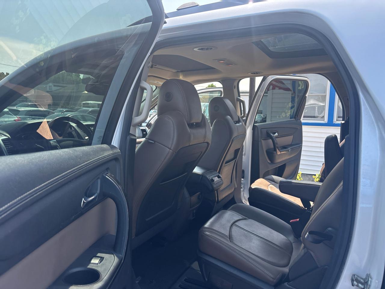GMC Acadia AWD 4dr SLT w/SLT-1 2016