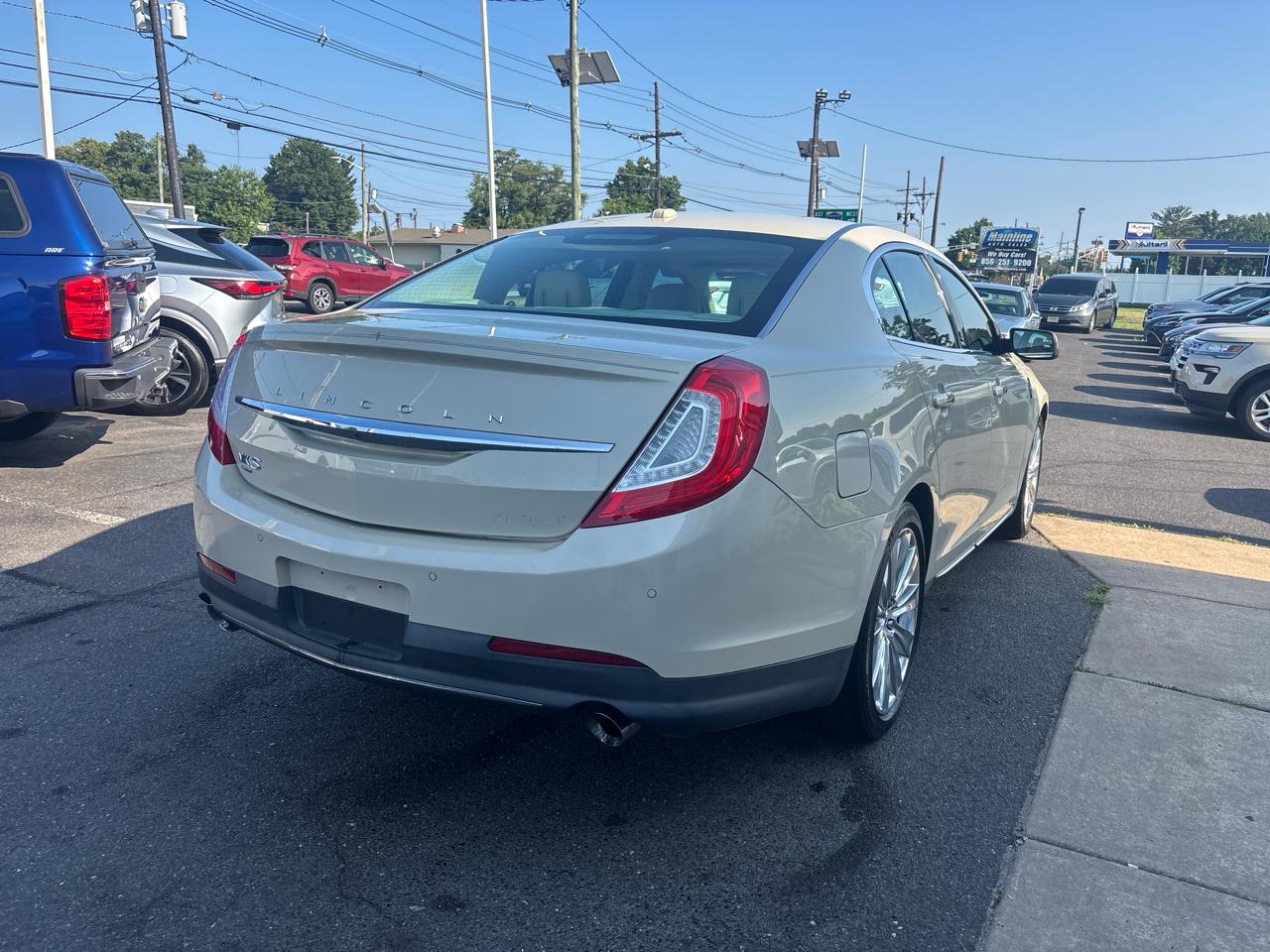 Lincoln MKS 4dr Sdn 3.5L AWD EcoBoost 2016
