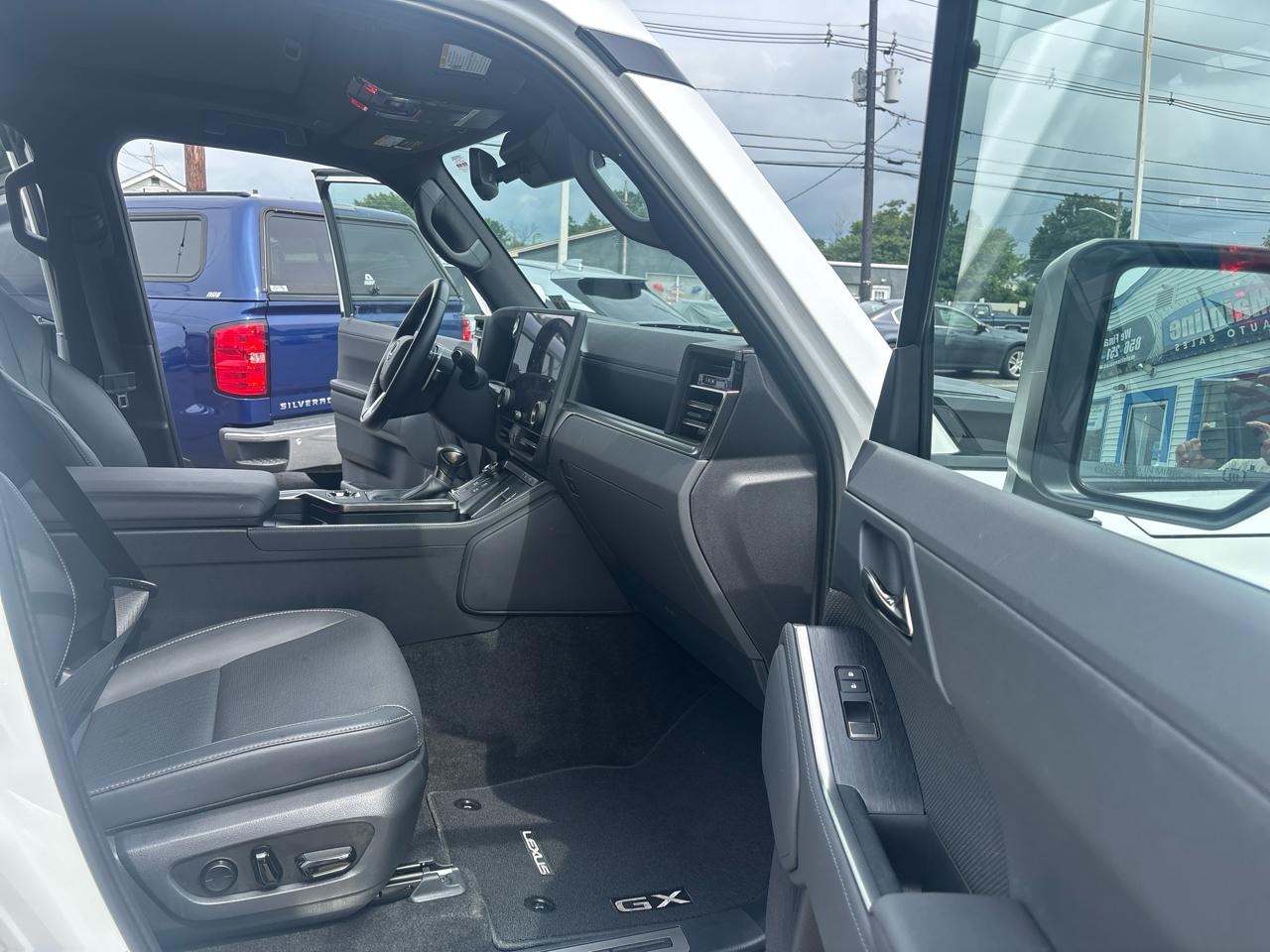Lexus GX GX 550 Premium 4WD 2025
