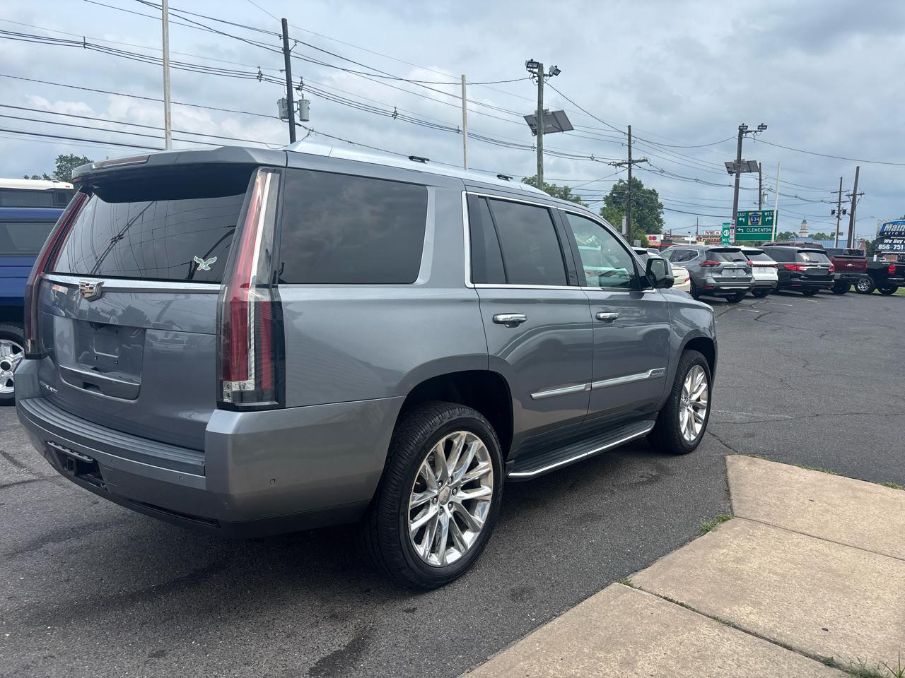 Cadillac Escalade 4WD 4dr Premium Luxury 2018