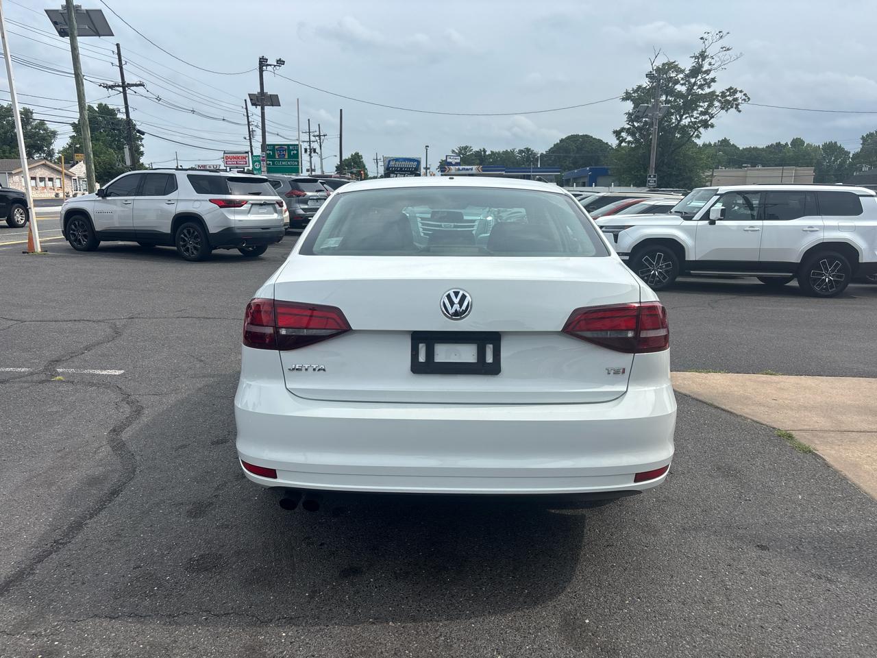Volkswagen Jetta Sedan 4dr Auto 1.4T S 2016