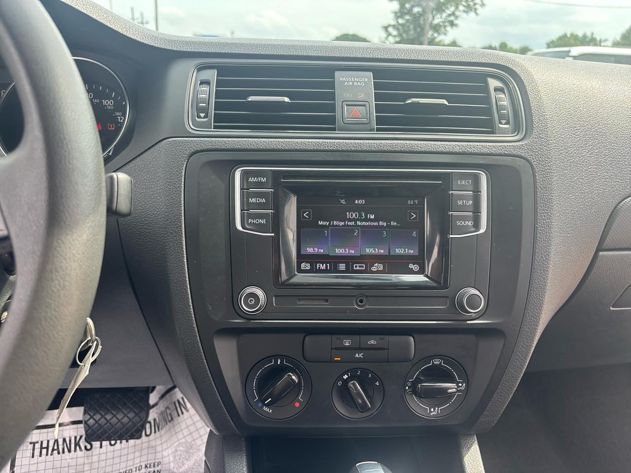 Volkswagen Jetta Sedan 4dr Auto 1.4T S 2016