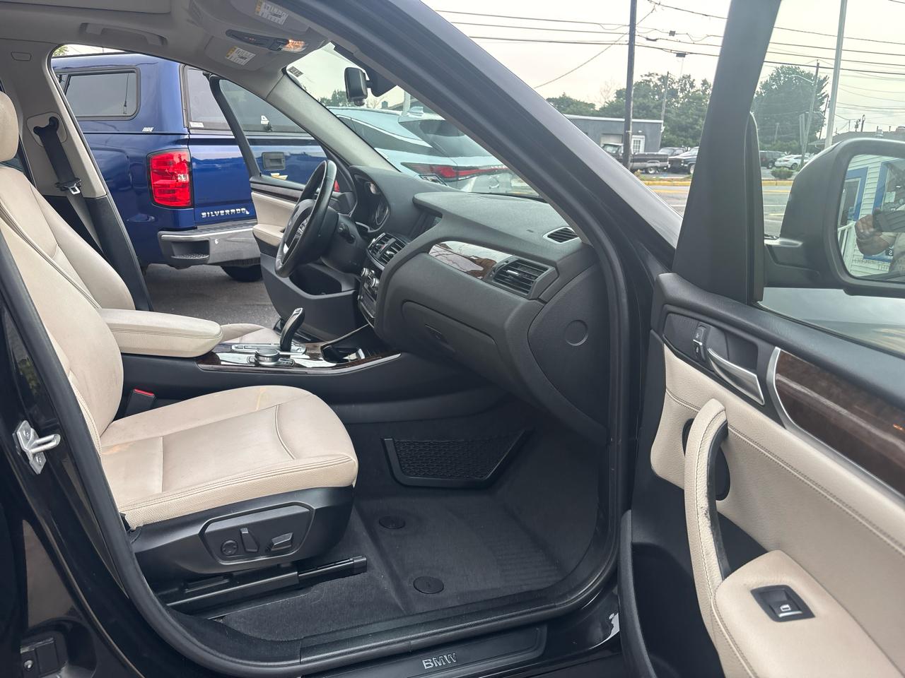 BMW X3 xDrive28i Sports Activity Vehicle 2017