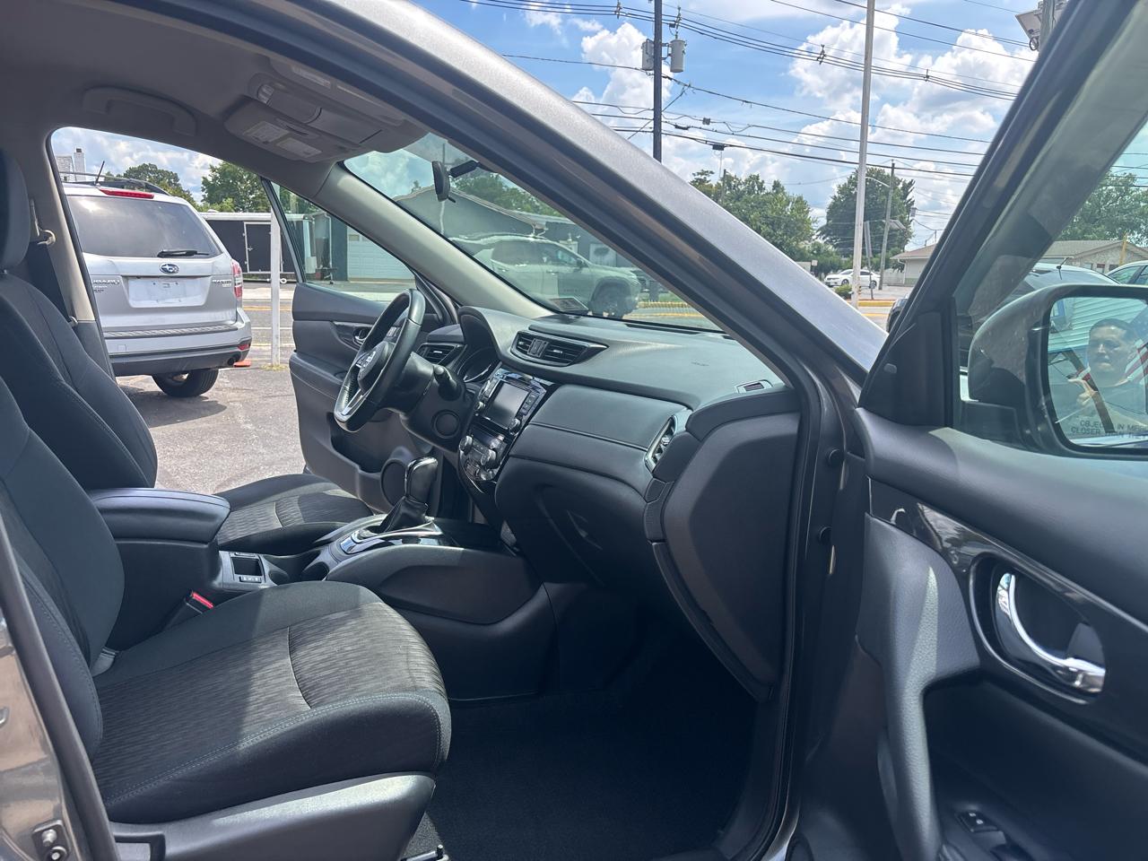 Nissan Rogue AWD SV 2018