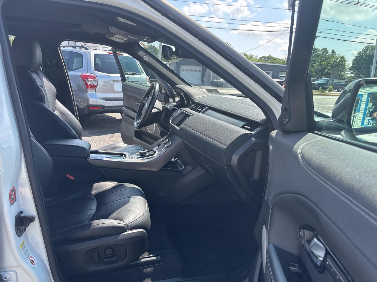 Land Rover Range Rover Evoque 5 Door SE 2019