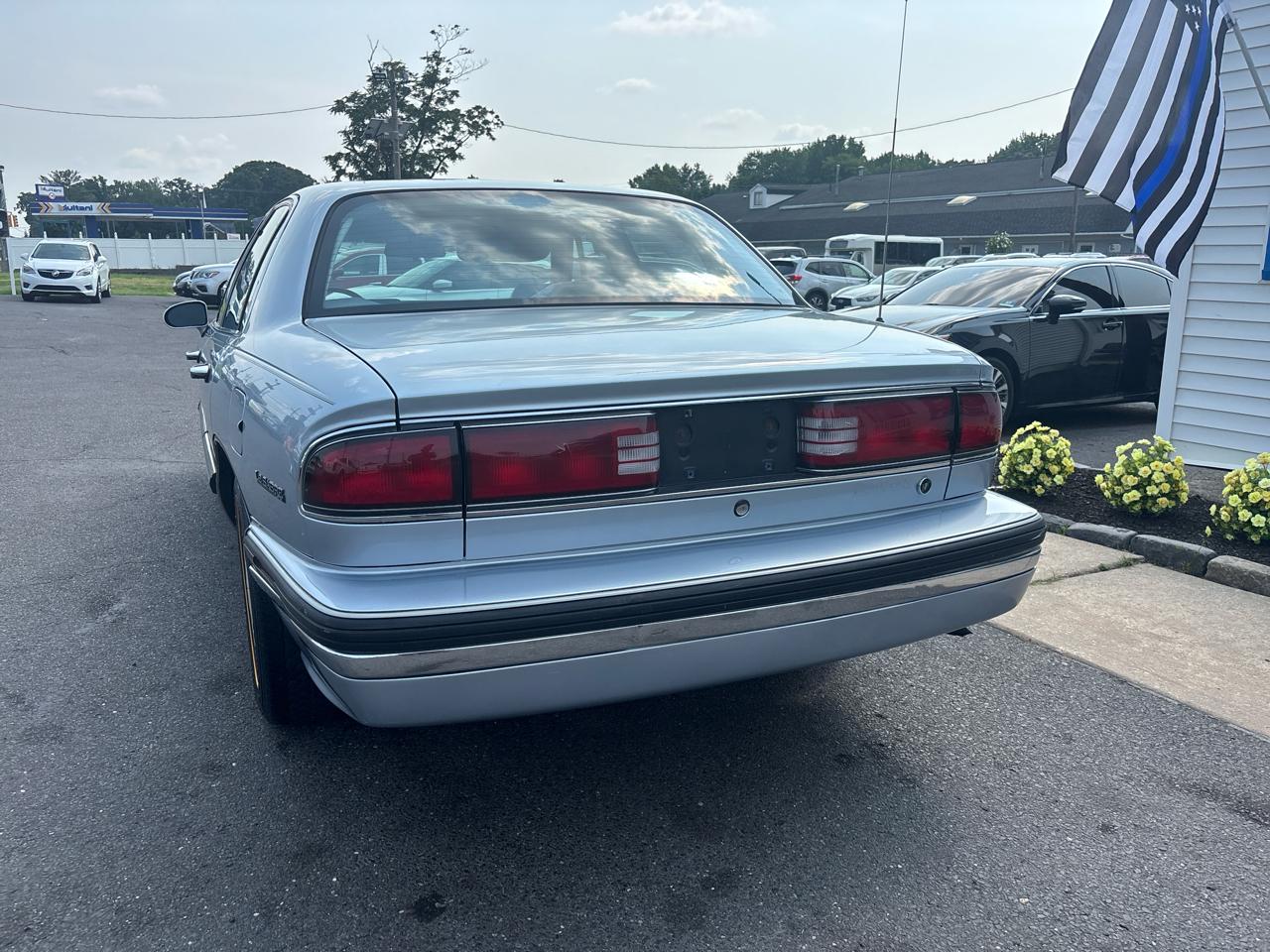 Buick LeSabre 4dr Sedan Custom 1995