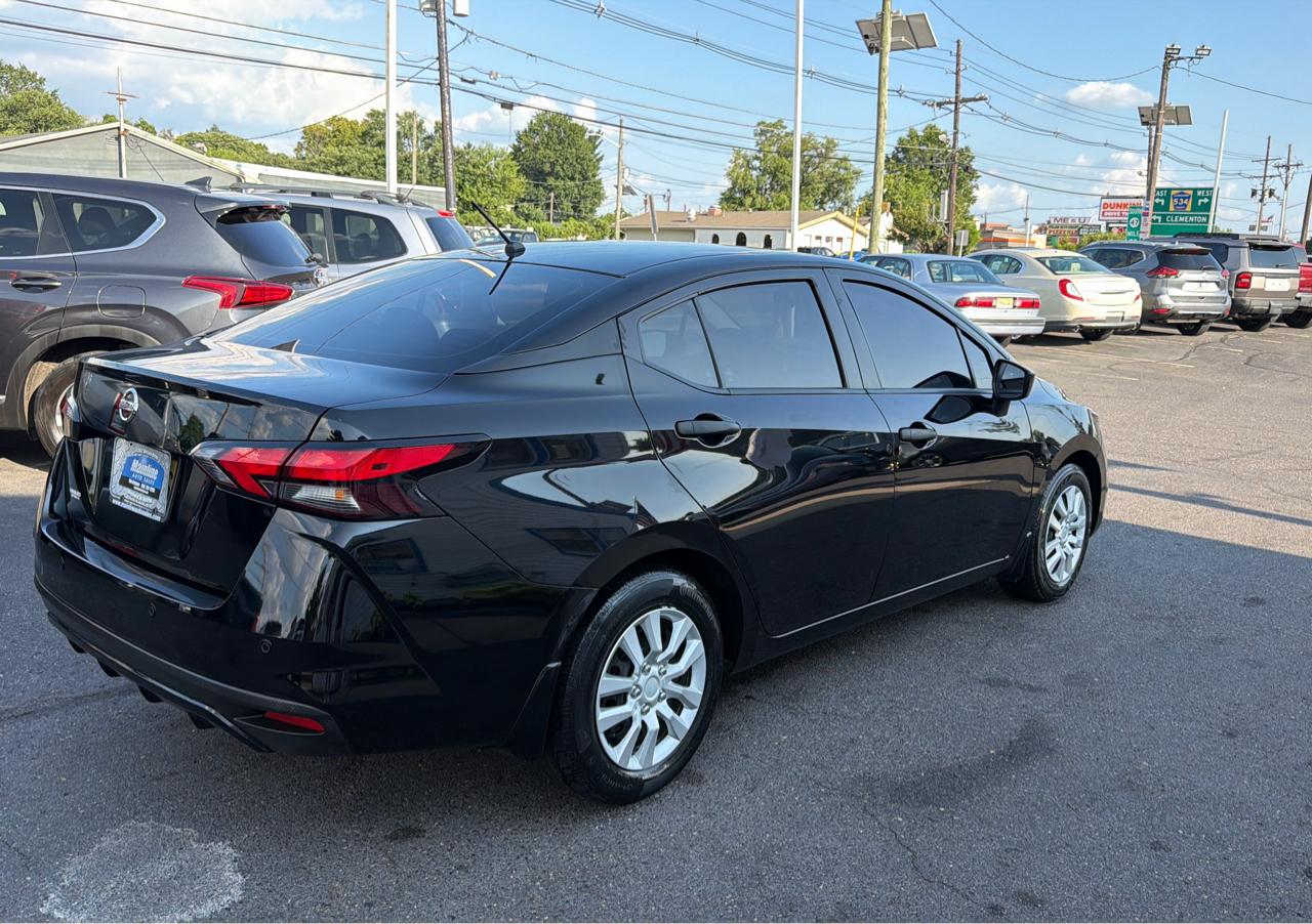 Nissan Versa S CVT 2021