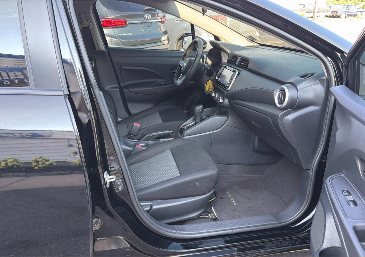 Nissan Versa S CVT 2021
