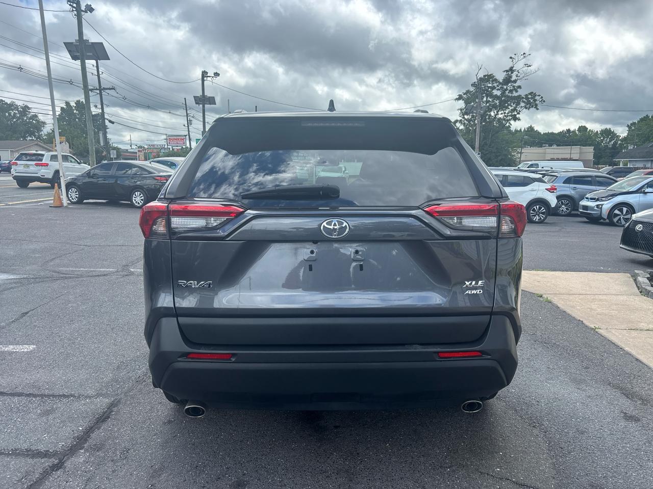 Toyota RAV4 XLE AWD (Natl) 2022