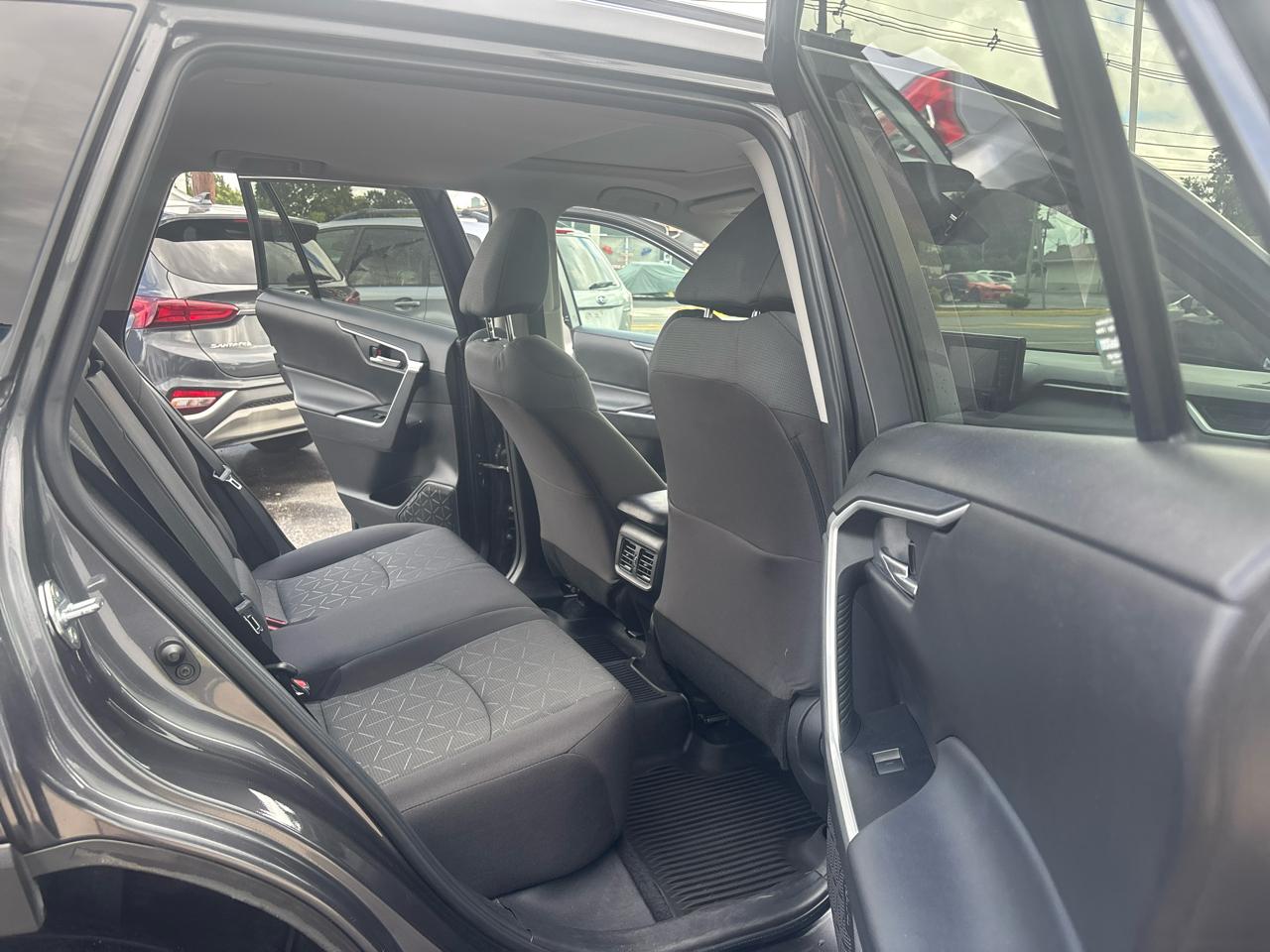 Toyota RAV4 XLE AWD (Natl) 2022