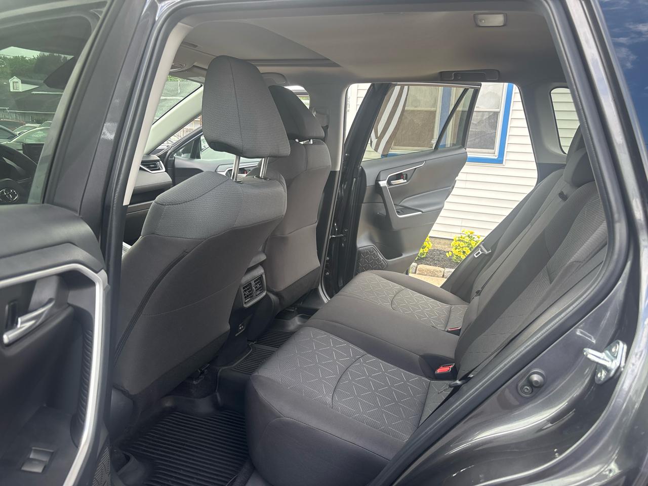 Toyota RAV4 XLE AWD (Natl) 2022