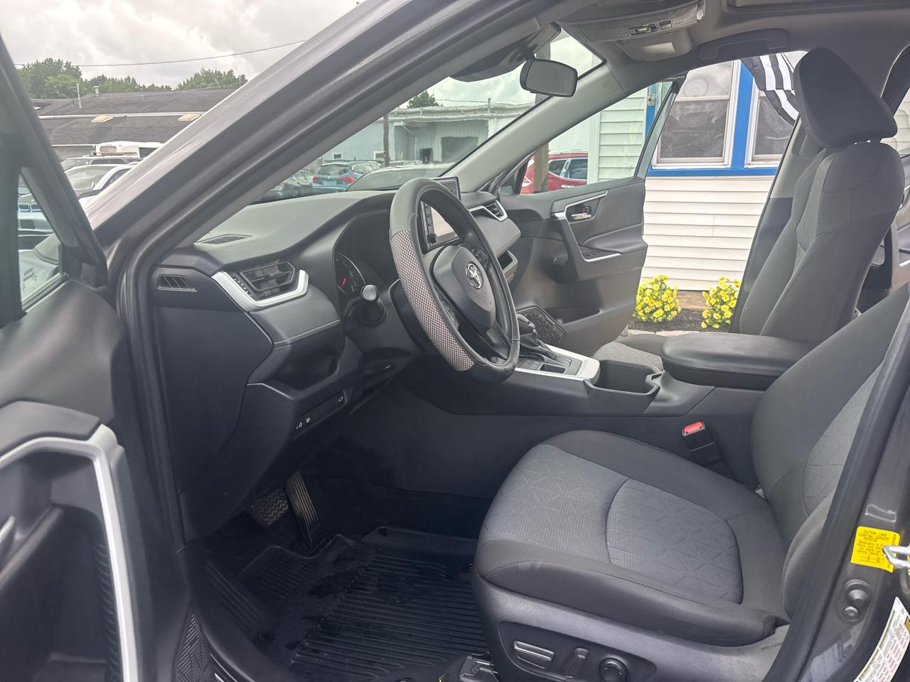 Toyota RAV4 XLE AWD (Natl) 2022