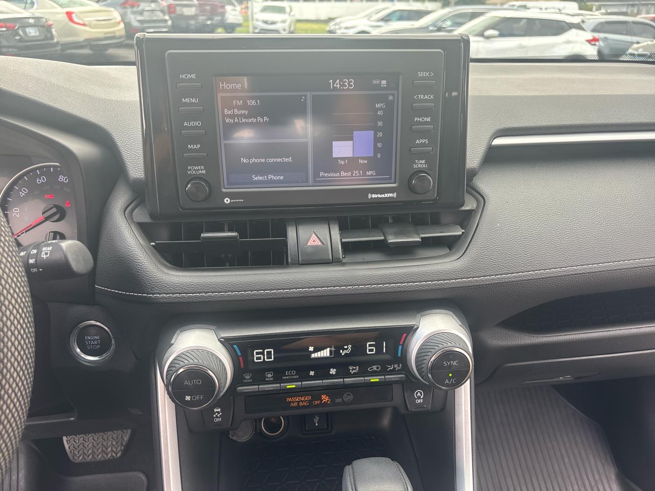Toyota RAV4 XLE AWD (Natl) 2022