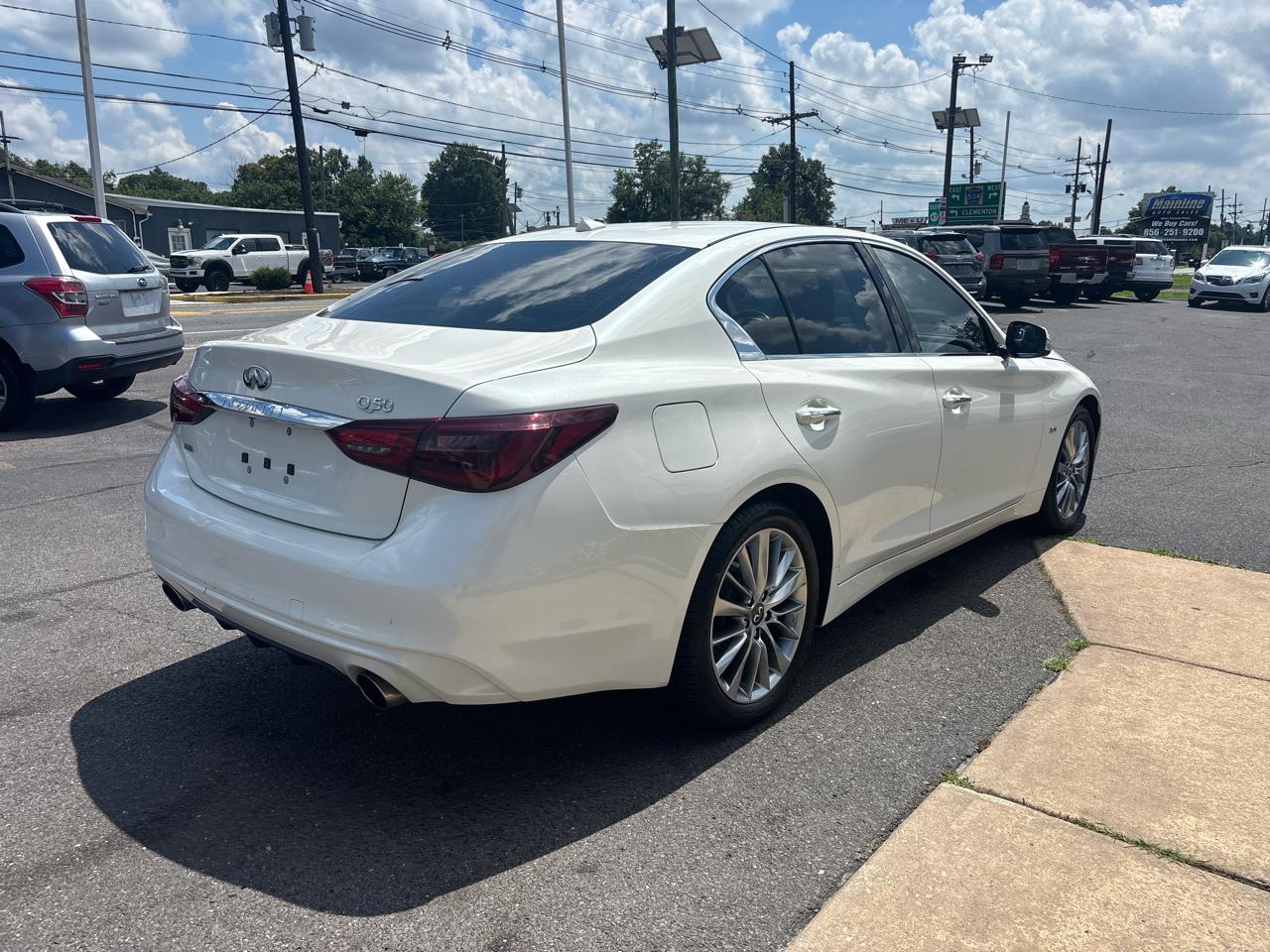 Infiniti Q50 3.0t LUXE AWD 2020